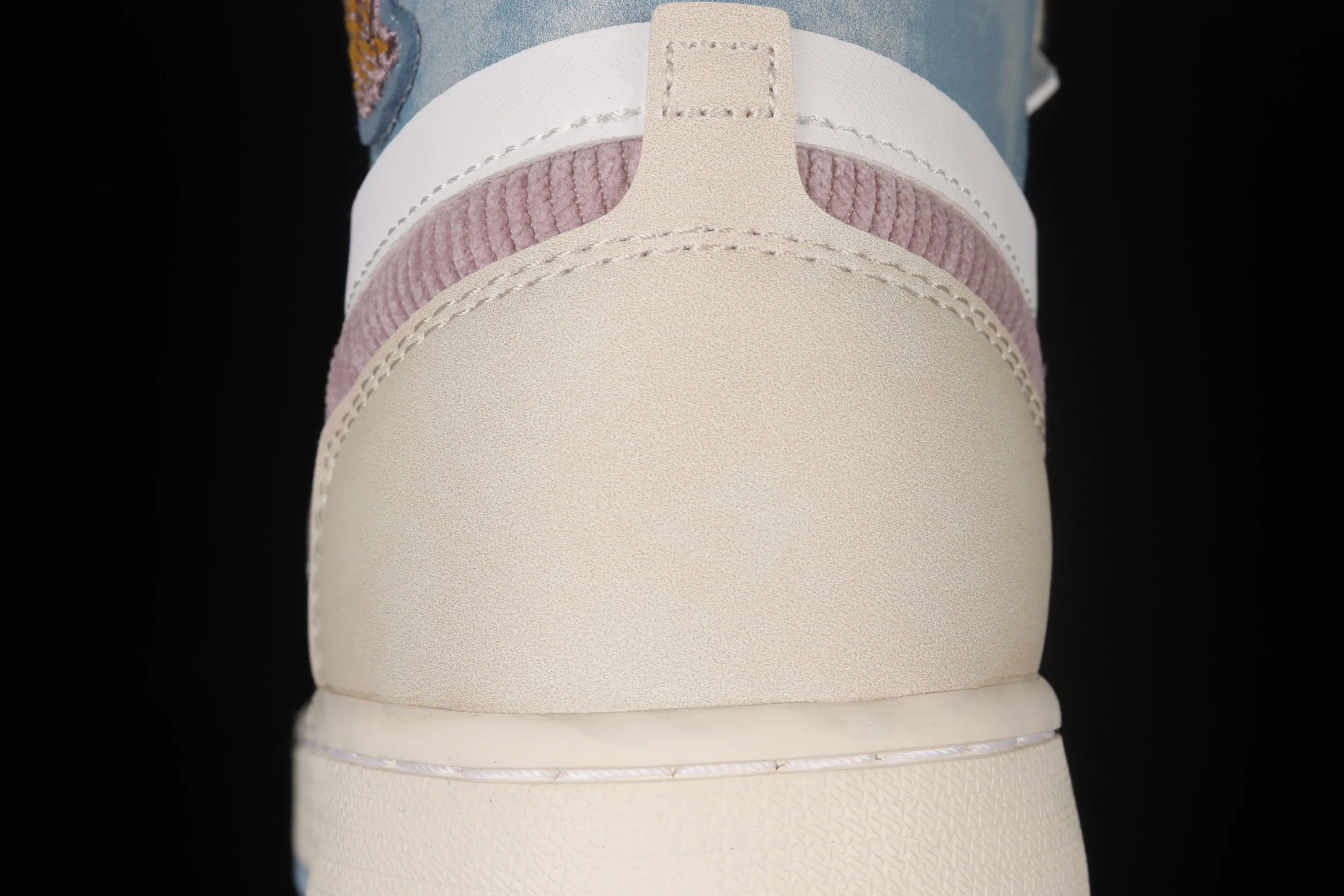 All categories Air Jordan Jordan series basketball shoes Air Jordan 1 High Air Jordan 1 Zoom CMFT "Celestine Blue" AJ1 Joe 1 Macaron Rice White Powder DQ5092-651